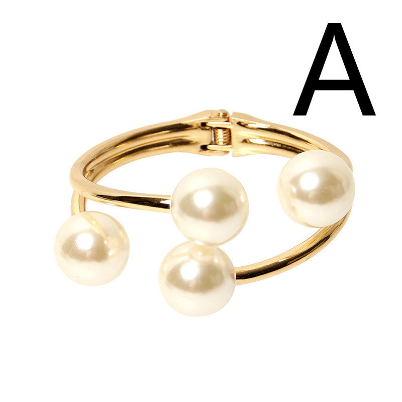 Women Double Pearl Bracelet